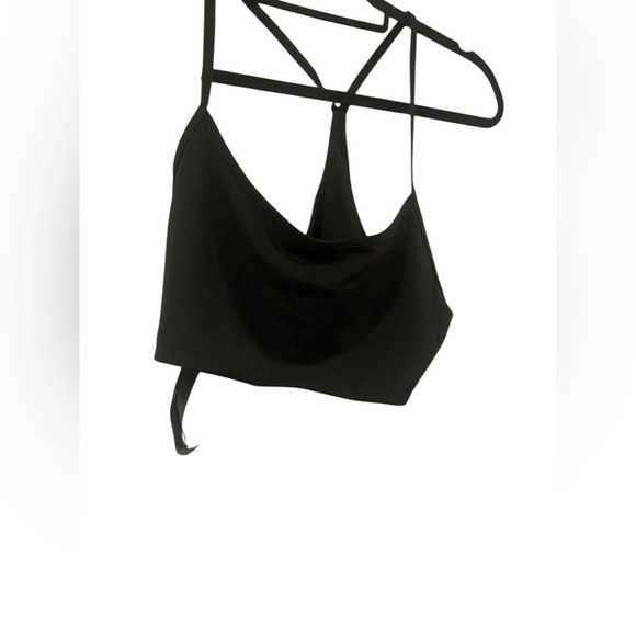 NWT Vuori all the feels bra BLACK Size L